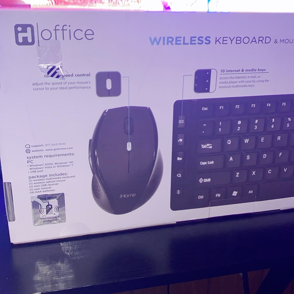 Ihome keyboard and mouse with box